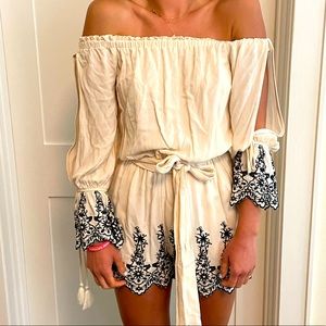 American Eagle shorts romper with pockets